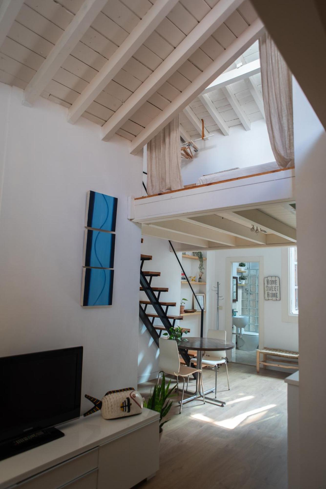 Cozy & Quiet Apartment In The Center Malaga Bagian luar foto