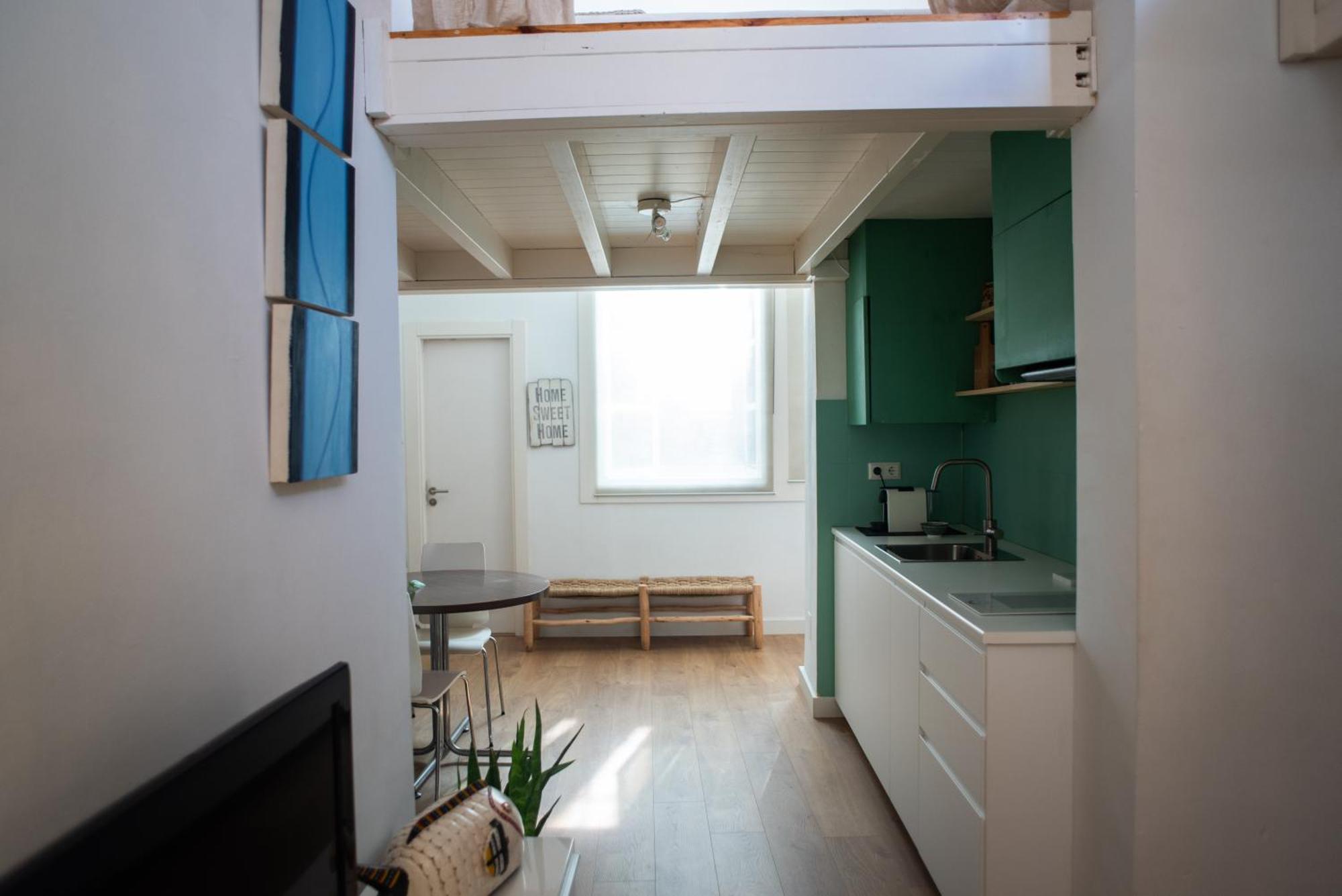 Cozy & Quiet Apartment In The Center Malaga Bagian luar foto